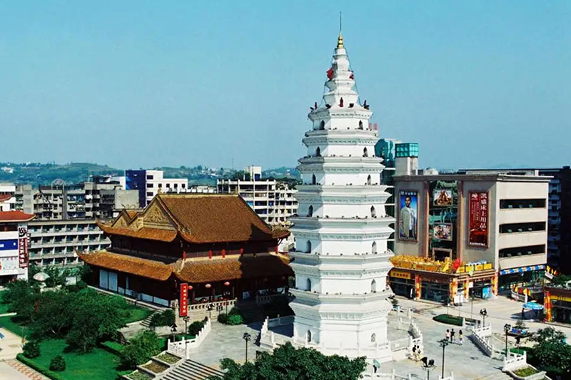 瀘州江陽(yáng)報(bào)恩塔 瀘州江陽(yáng)報(bào)恩塔.webp.jpg