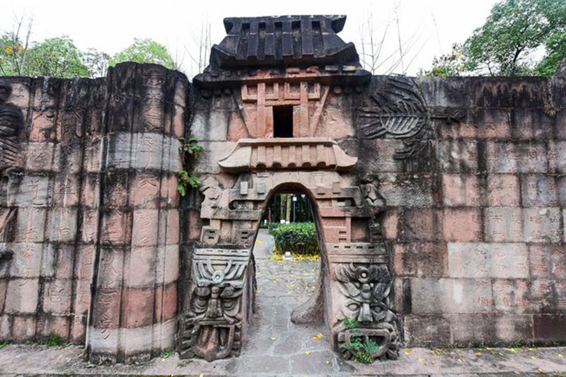 巴蜀文化群雕 巴蜀文化群雕.jpg