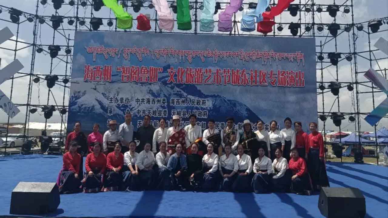 1659927404603938.jpg 2022年“智閣魯如”文化旅游藝術節(jié)合影.jpg