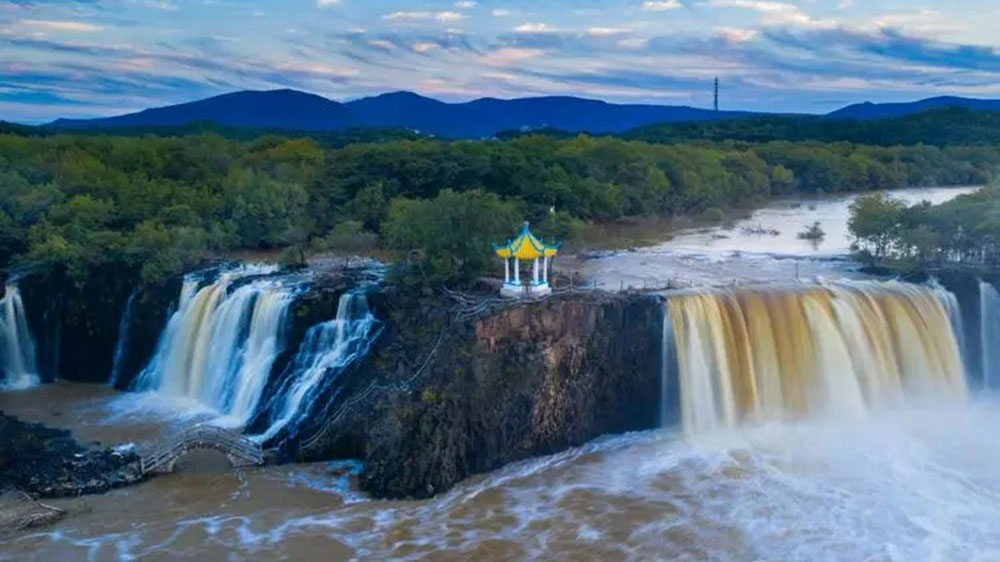 牡丹江鏡泊湖 牡丹江鏡泊湖.jpg