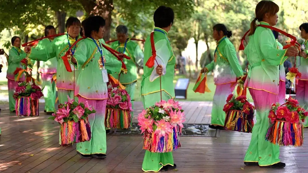 經(jīng)擔(dān)舞 經(jīng)擔(dān)舞.jpg