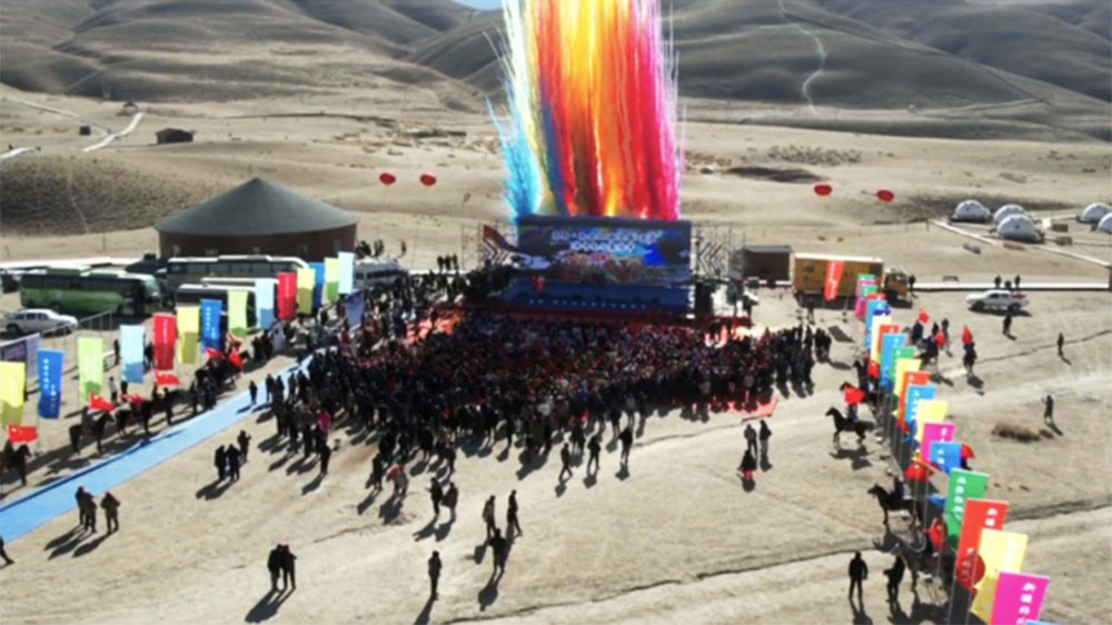 策勒·昆侖山(板蘭格)景區(qū)冰雪文化旅游節(jié)現(xiàn)場(chǎng).jpg
