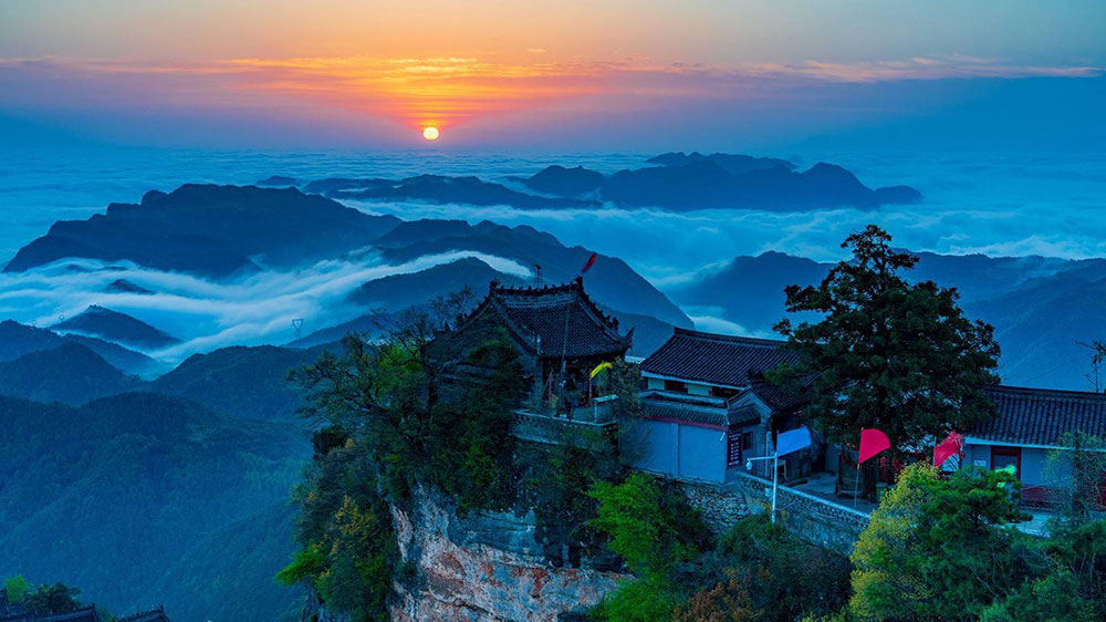 雞峰山景區(qū) 雞峰山景區(qū).jpg