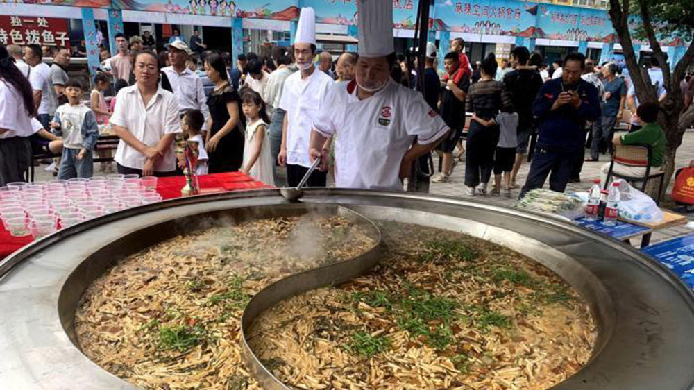 瑤池之約文化旅游美食節(jié)現(xiàn)場 瑤池之約文化旅游美食節(jié)現(xiàn)場.jpg