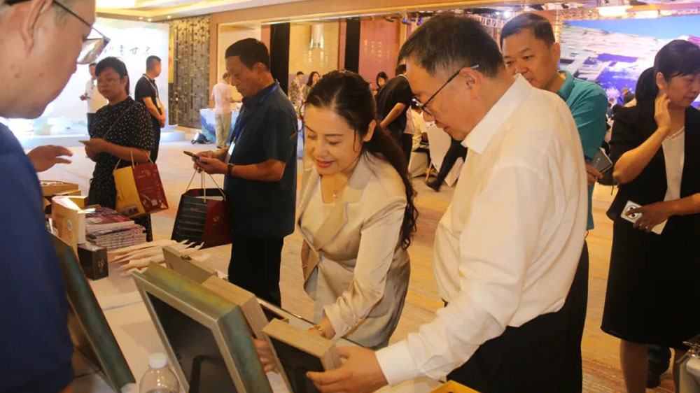 甘肅文化旅游成都推介會現(xiàn)場 甘肅文化旅游成都推介會現(xiàn)場.jpg